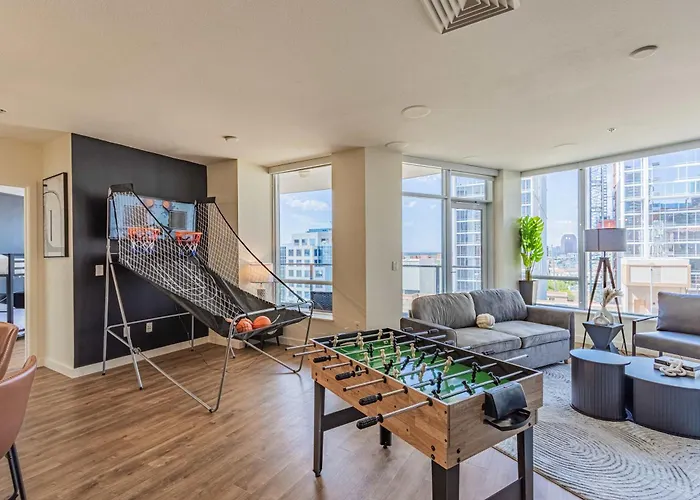 Chic Urban 1br Pool Gym Parking W&d Dt Phoenix